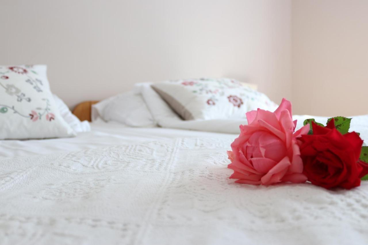 Grape&Wine Guesthouse เอ็กเกอร์ ภายนอก รูปภาพ